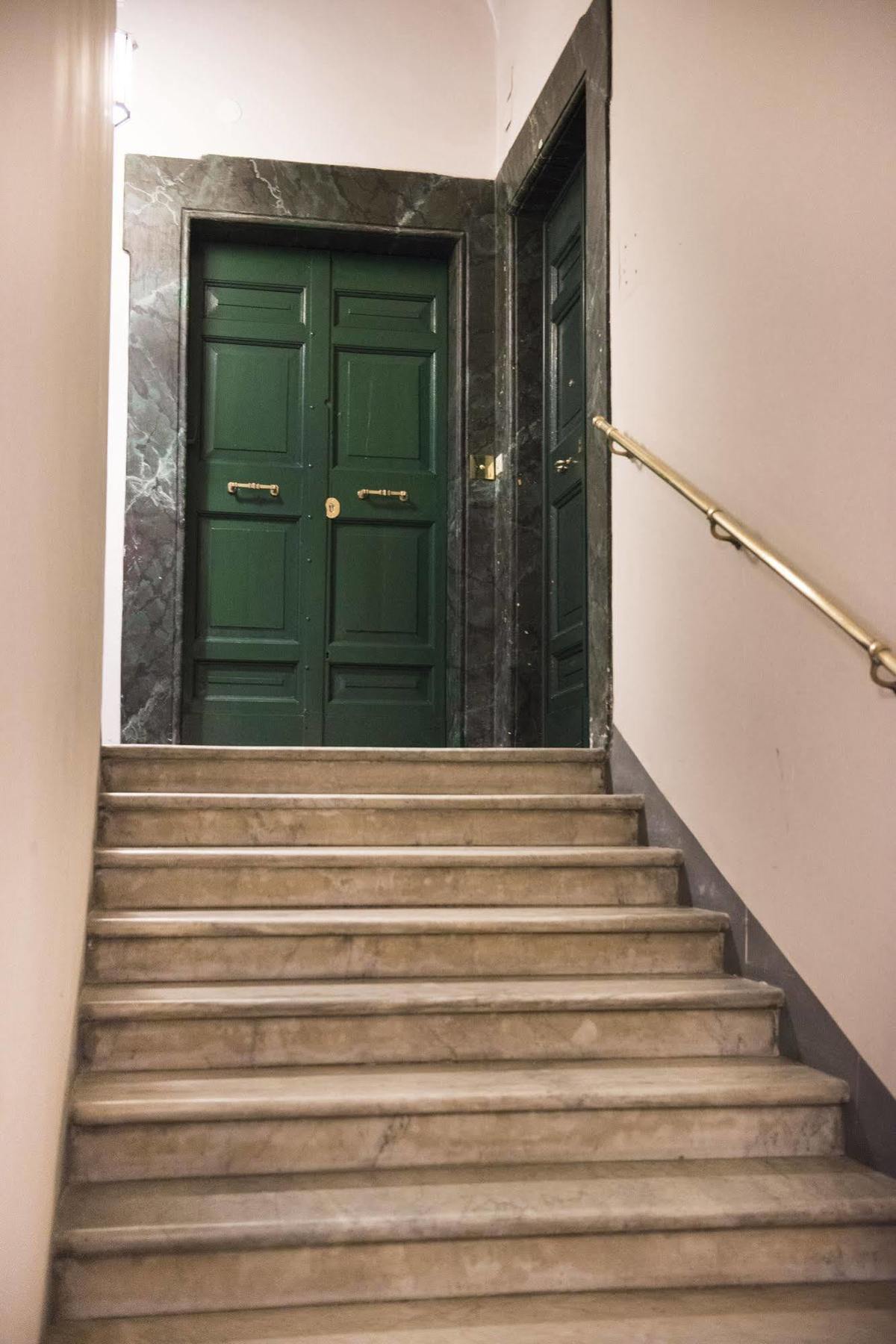 Domus Trevi Bed & Breakfast Rome Exterior photo